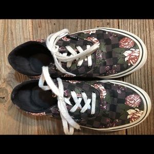 VANS Size 2.5 Flowers and Checks